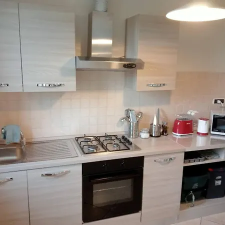 Gilandre Apartment, Apartment